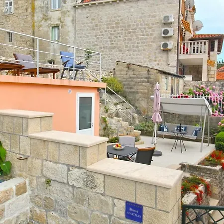 Apartmán Seafront 2 *